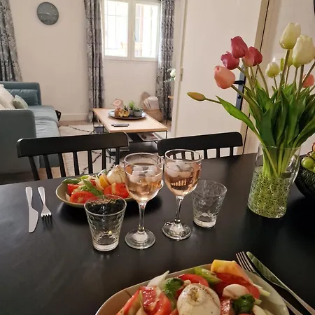 Joli Hyper Calme Quartier Mairie Apartment *